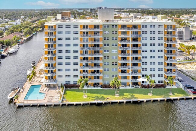 Foto del edificio - 2900 NE 30th St