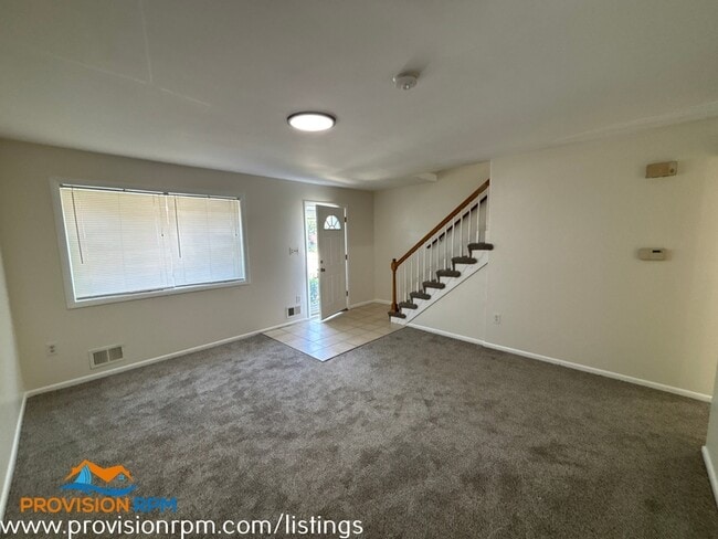 Building Photo - 5138 Clacton Ave