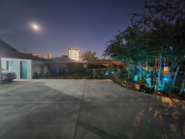 Building Photo - 1033 N 25th St