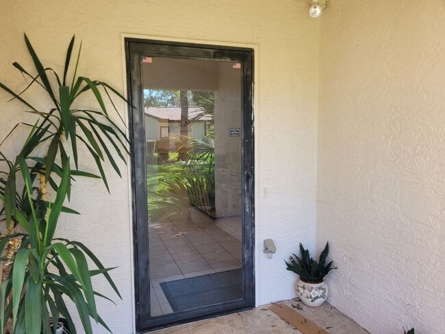 Building Photo - 2/2/1 townhome for rent in the Heather of Weeki Wachee