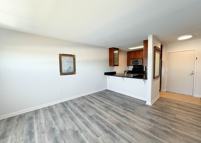 Foto del edificio - 4860 Rolando Ct