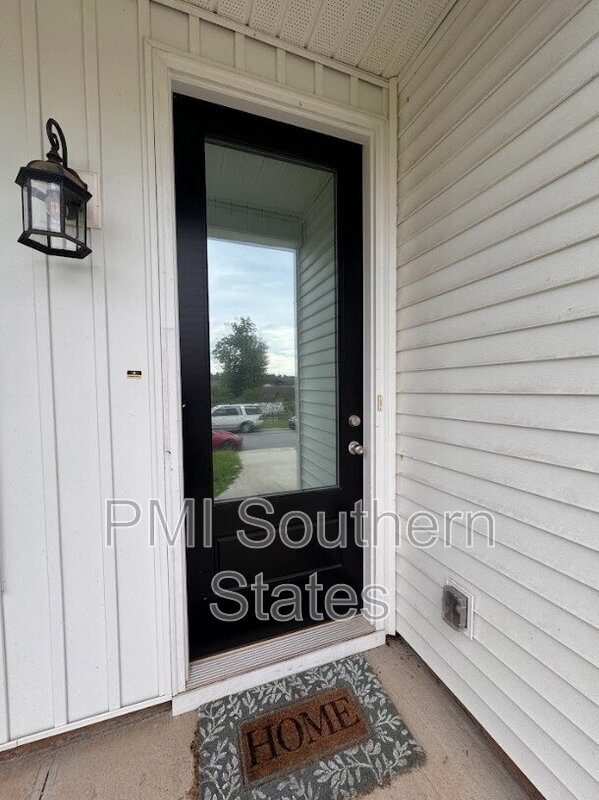 Foto del edificio - 207 Clarus Crk Wy