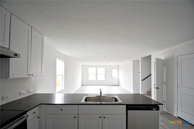 Building Photo - 3812 Far Horizon