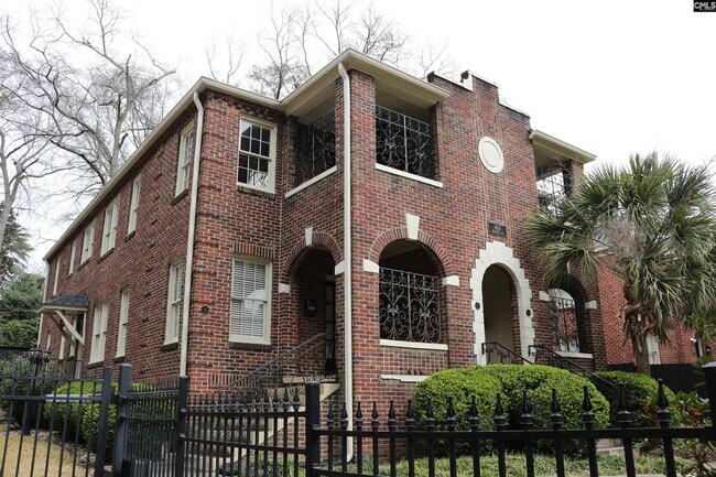 Building Photo - 400 Waccamaw Ave