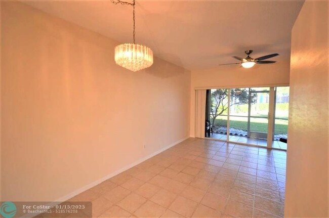 Foto del edificio - 12167 SW 4th St