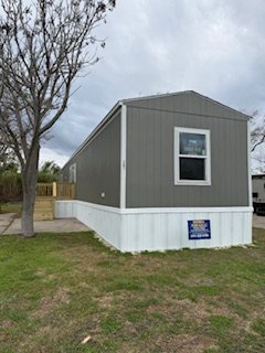 Building Photo - 1545 N Lexington Blvd