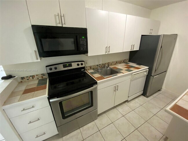 Foto del edificio - 1251 NE 108th St
