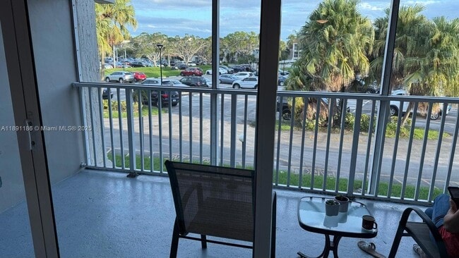 Photo - 140 Lakeview Dr Apartment