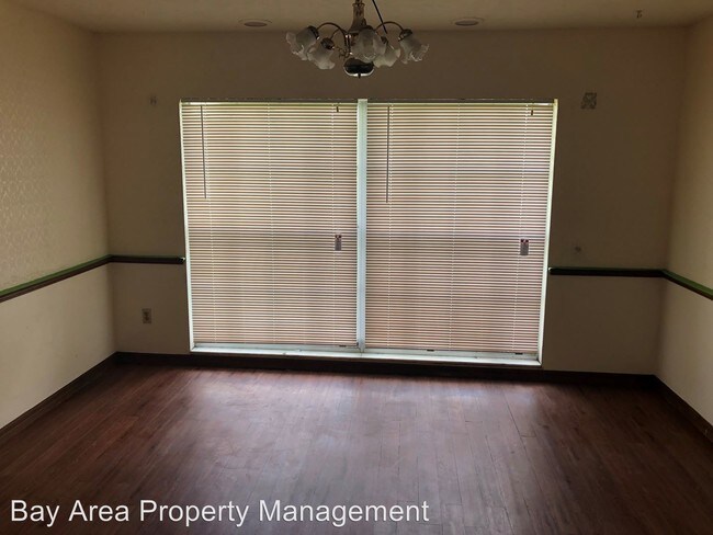 Foto del edificio - 3 br, 2 bath House - 718 Brooker Rd.