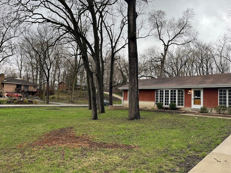Foto principal - 144 N Maple Ave