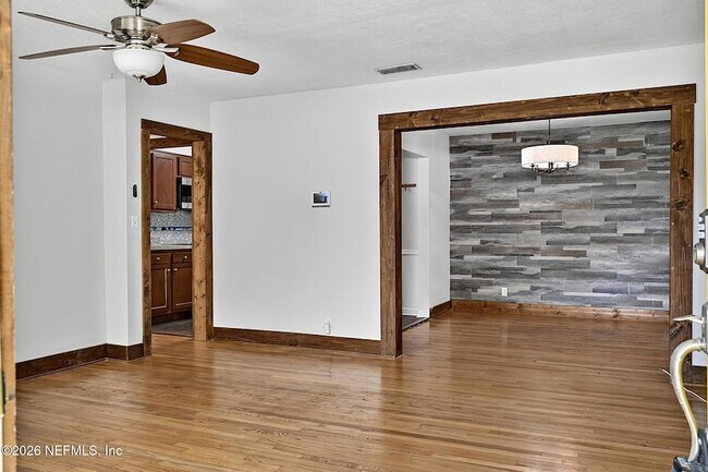 Foto del edificio - 4603 Jammes Rd