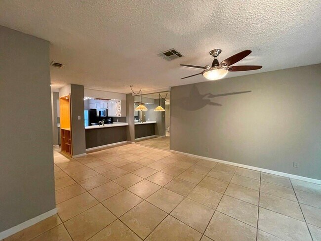 Foto del edificio - 3801 Menchaca Rd