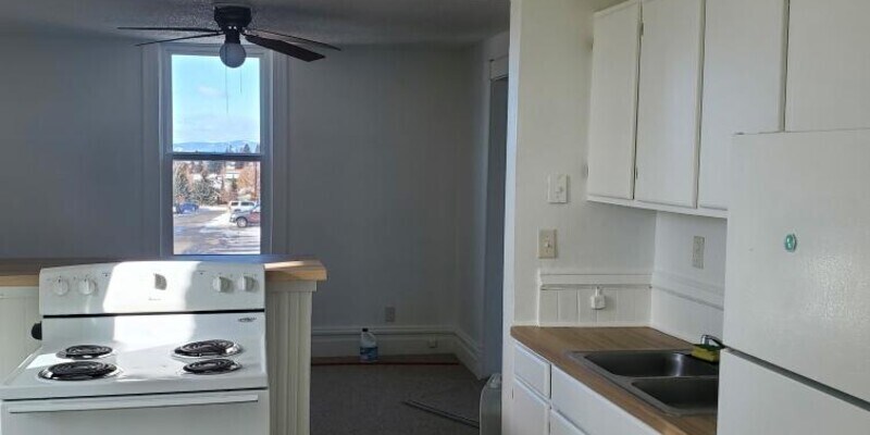 Primary Photo - 315 S Jackson St