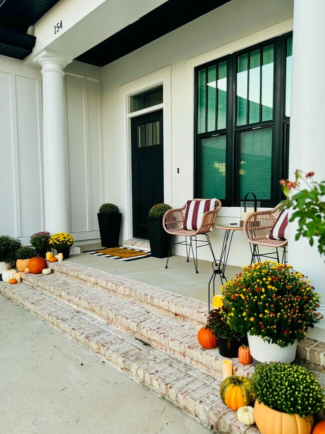 Building Photo - 154 Caraway Dr