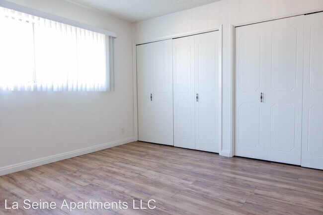 Building Photo - 522 Normandie Ave