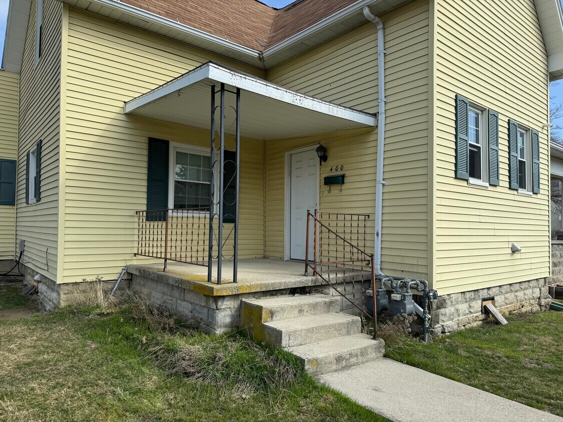 Primary Photo - 400 W Lincoln St