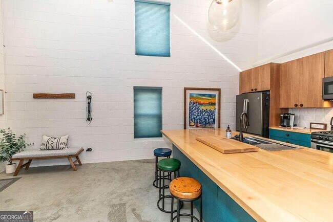 Foto del edificio - 1570 DeKalb Ave NE