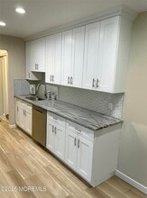 Building Photo - 27 Meadow Green Cir
