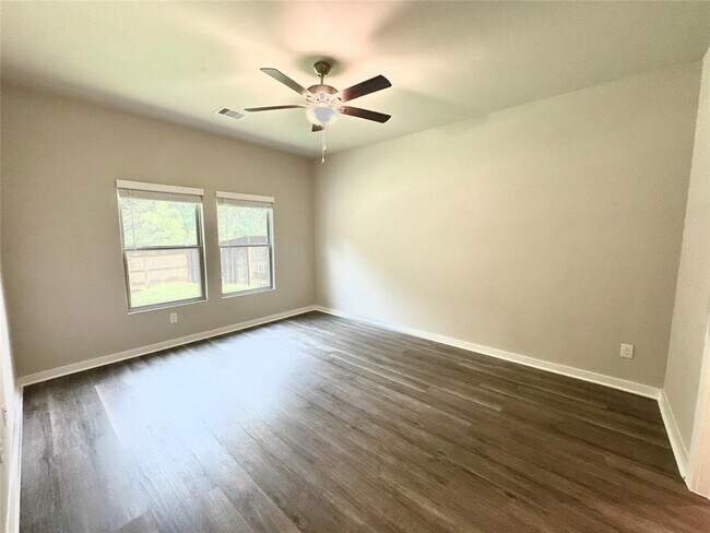 Building Photo - 12143 Ridge Top Dr