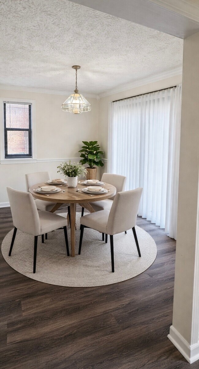 Foto del edificio - Dunwoody Trails Townhomes