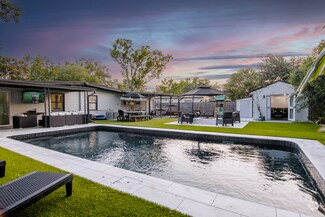 Building Photo - 3811 Hargill Dr