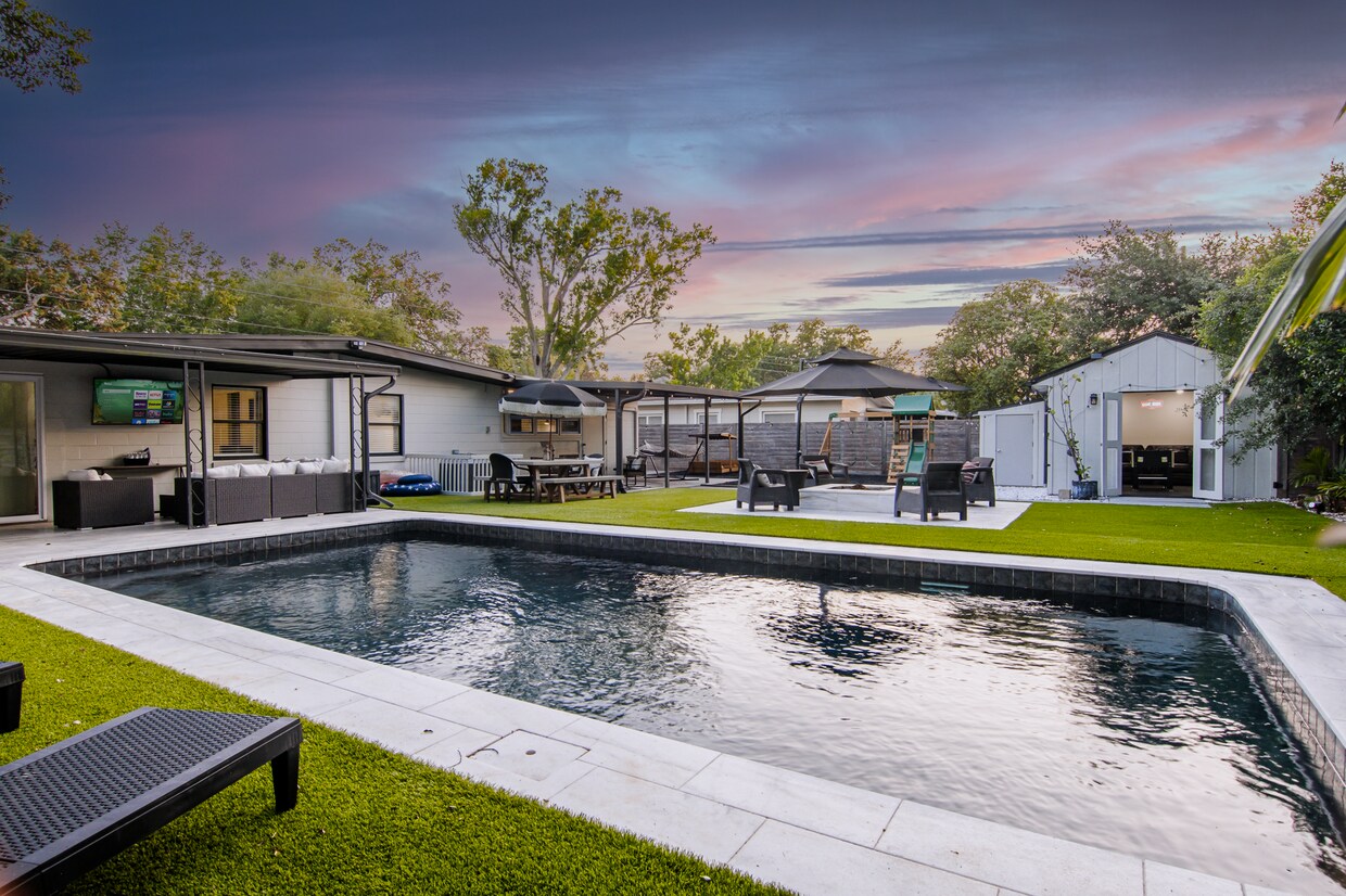 Foto principal - 3811 Hargill Dr