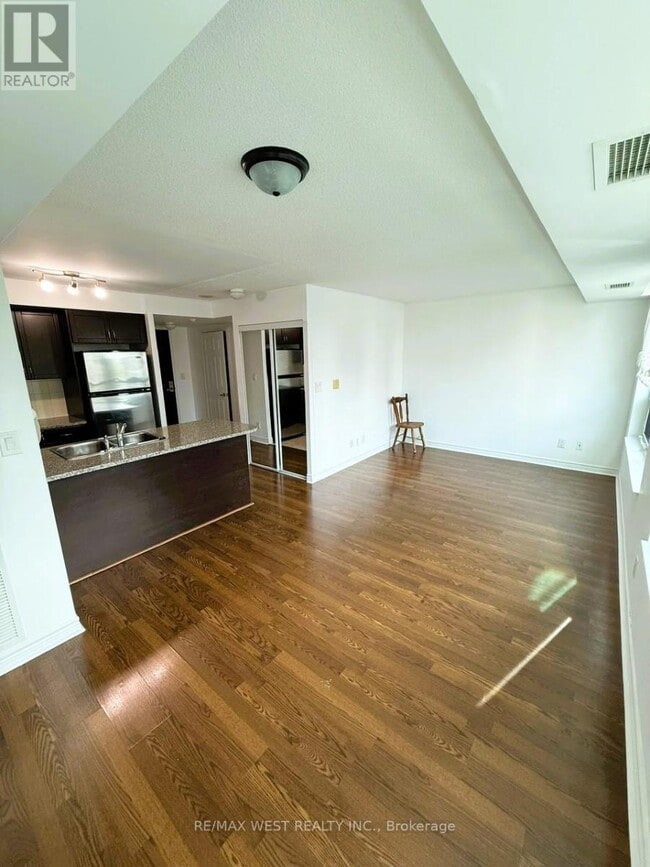 Building Photo - 208 Enfield Pl