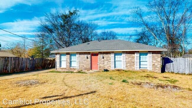 Foto del edificio - 3 br, 2 bath House - 211 Bobbie Court