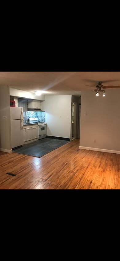 Building Photo - 459 Lisk Ave