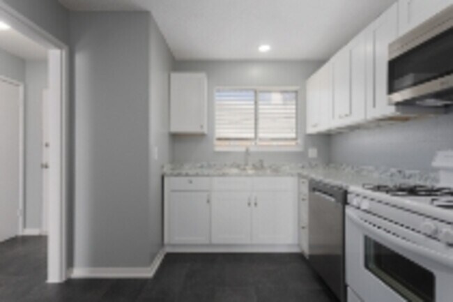 Foto del edificio - 401 W 87 Pl