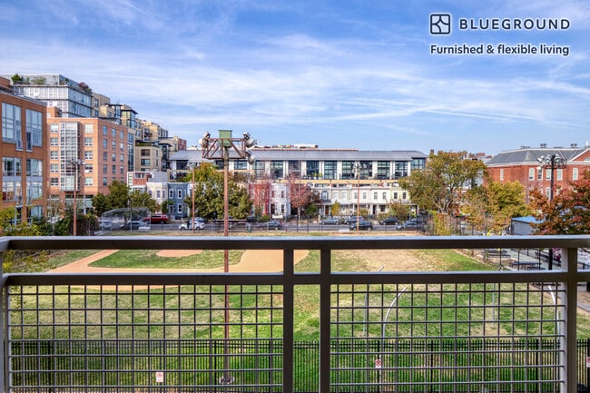 Foto del edificio - 1301 U St NW