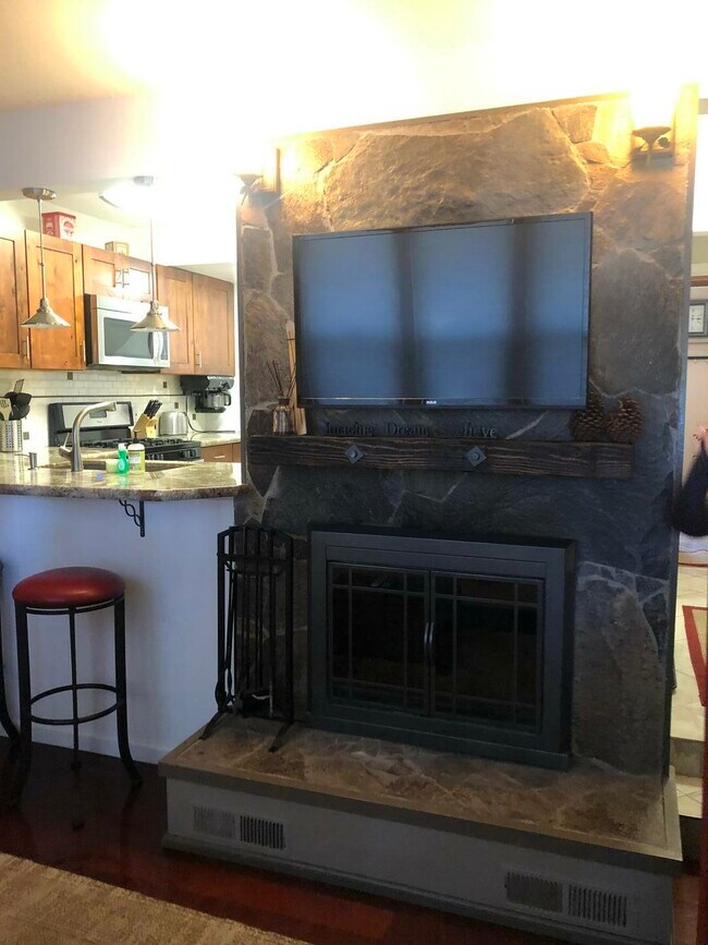 3115 N Lake Blvd Unit 81, Tahoe City, CA 96145 Condo for Rent in