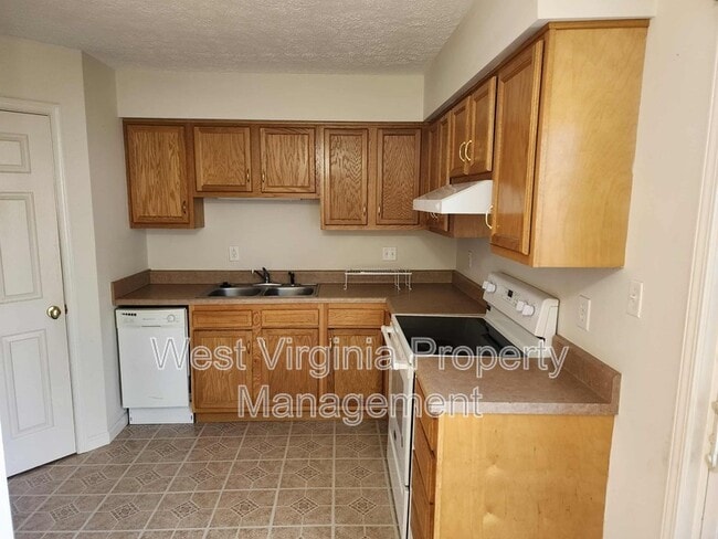 Foto del edificio - 3648 Davis Stuart Rd