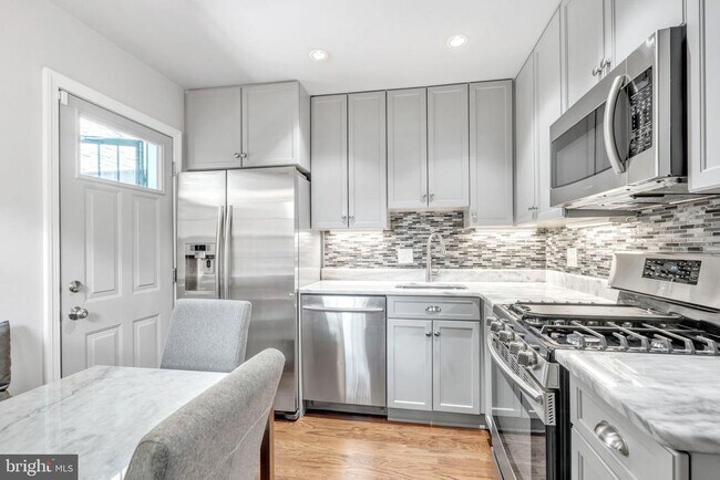 Foto del edificio - 403 Franklin St NW