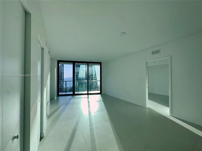 Foto del edificio - 1300 S Miami Ave