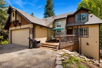Building Photo - 2116 Bernina Dr