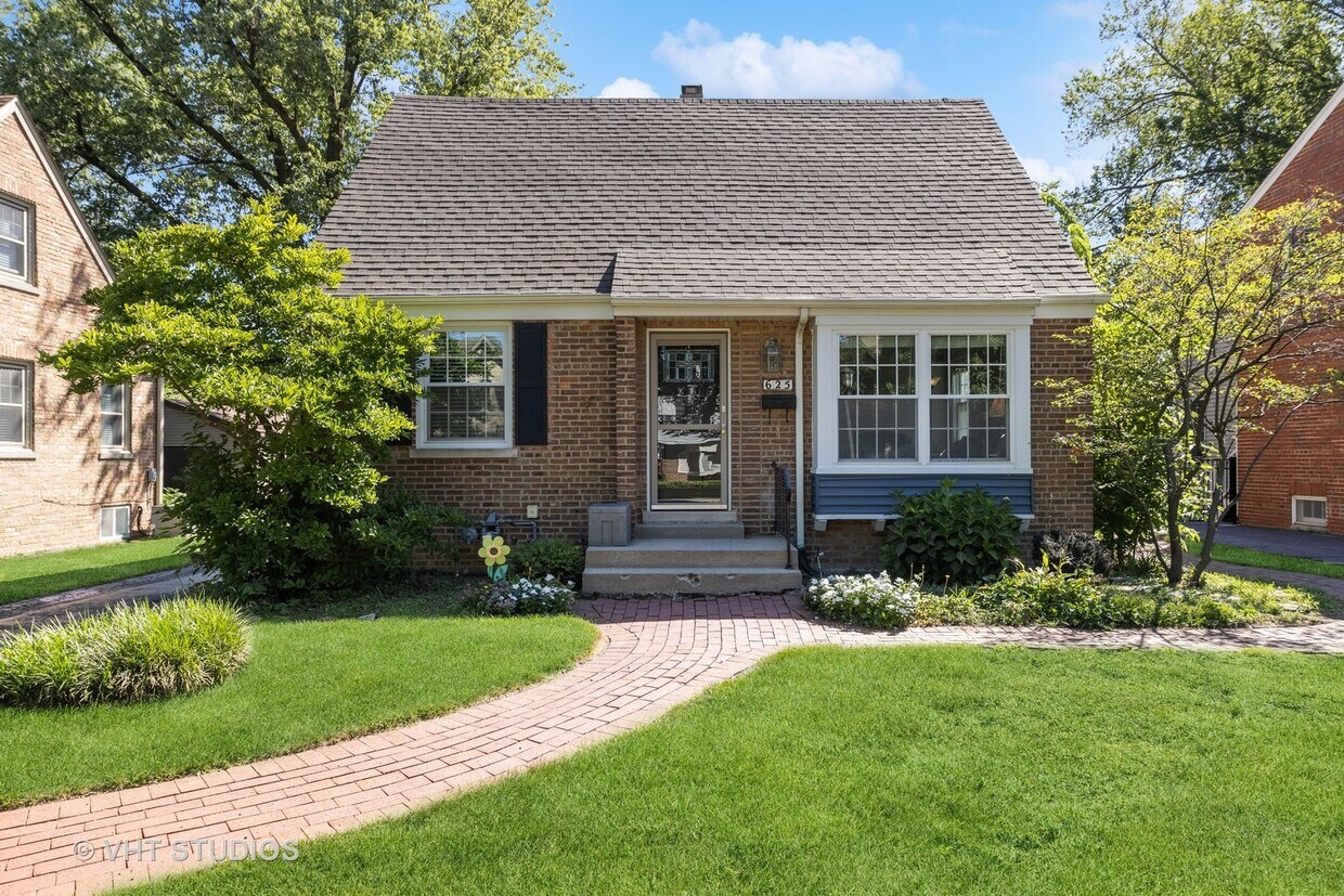 Primary Photo - 625 9th Ave