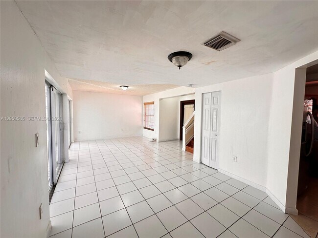 Foto del edificio - 12681 NW 7th Trail