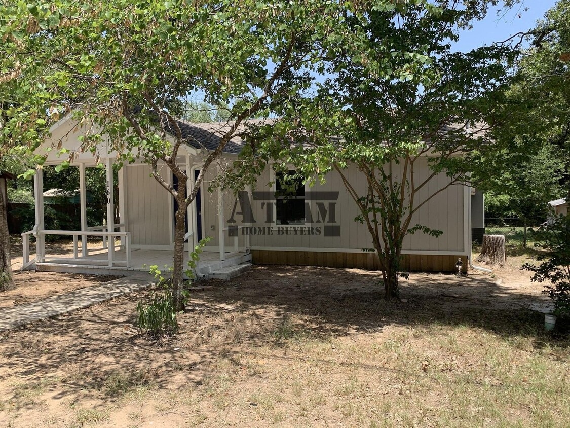 Foto principal - Remodeled 3 Bed 2 Bath Home!