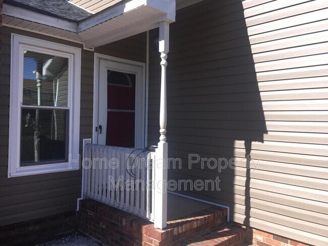 Foto del edificio - 11804 Kennedy Ln
