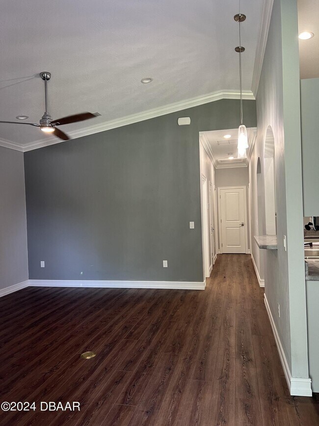 Building Photo - 2010 Forest Ave