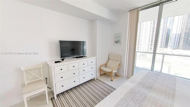 Foto del edificio - 1111 SW 1st Ave