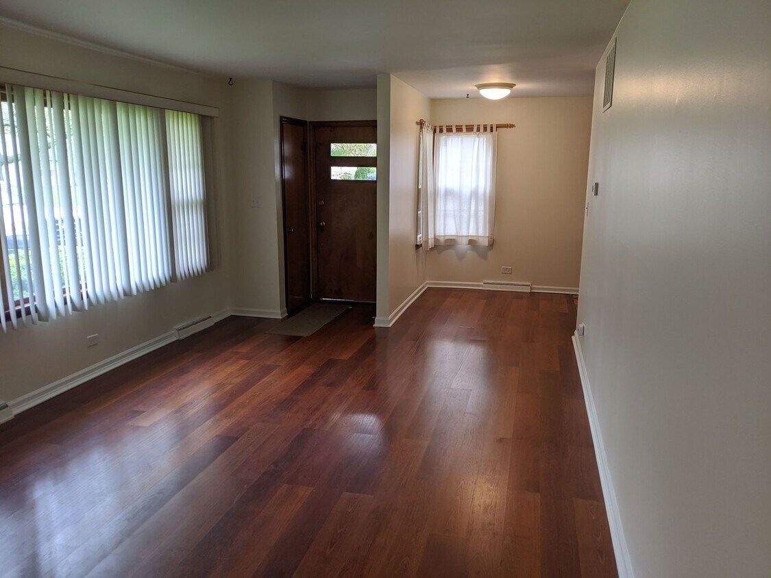 Foto principal - 33268 N Mill Rd