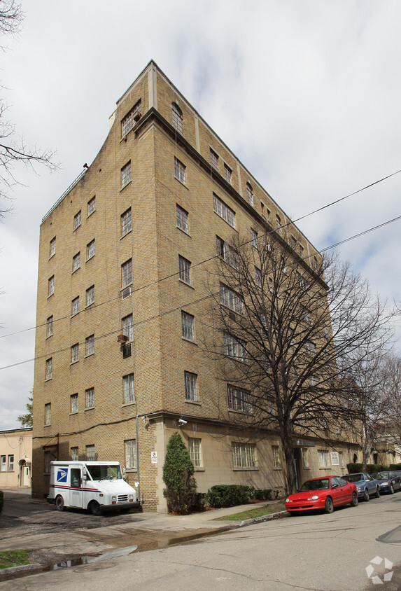 Building Photo - West River Apartments