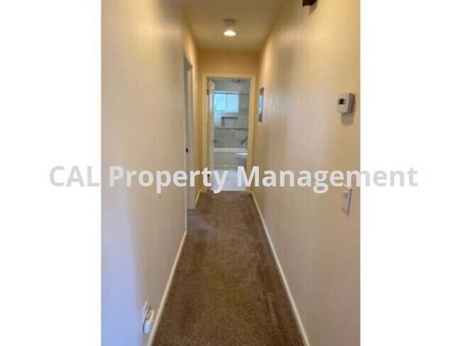 Building Photo - Beautiful two bedroom in Monterey, CA!
