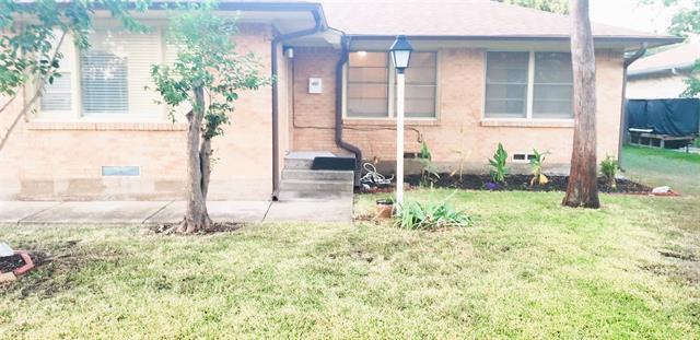 Foto del edificio - 2953 Primrose Ln