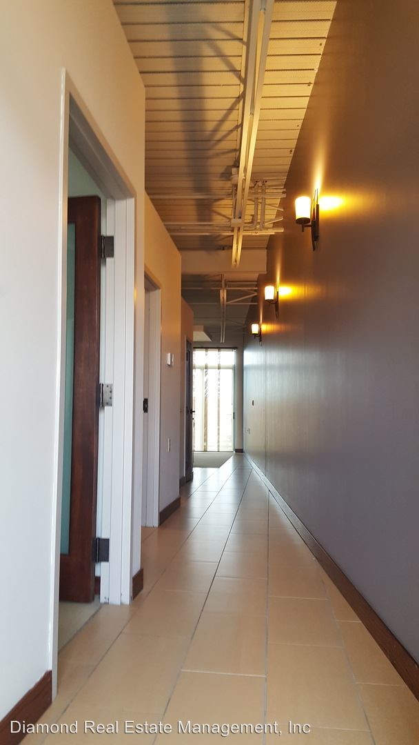 Building Photo - 1115 Moro St