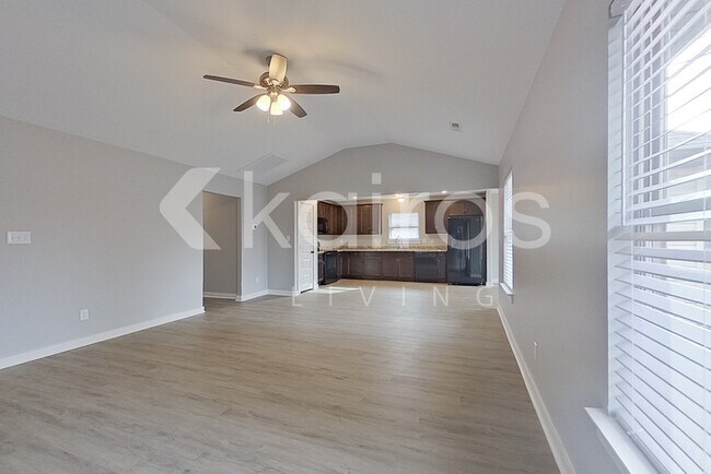 Foto del edificio - 488 Ford Chapel Rd