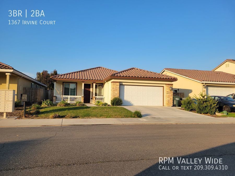 Primary Photo - Gorgeous North Merced Home
