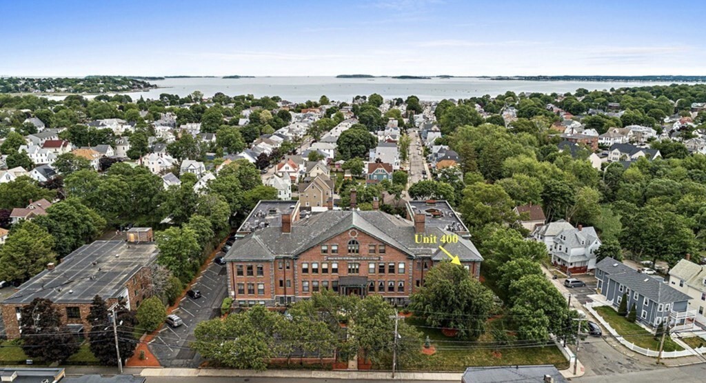 Foto principal - 94 Newbury Ave